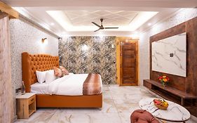 Golden Oak Resort